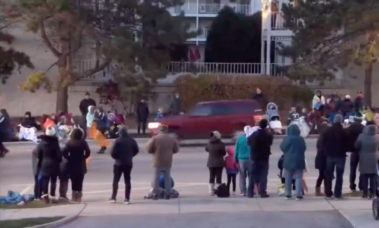 Waukesha Wisconsin 5 Dead, 40 Injured As Car Plows Through Christmas Parade