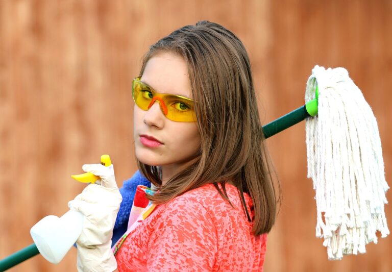 An Easy Guide to Cleaning Common Household Items